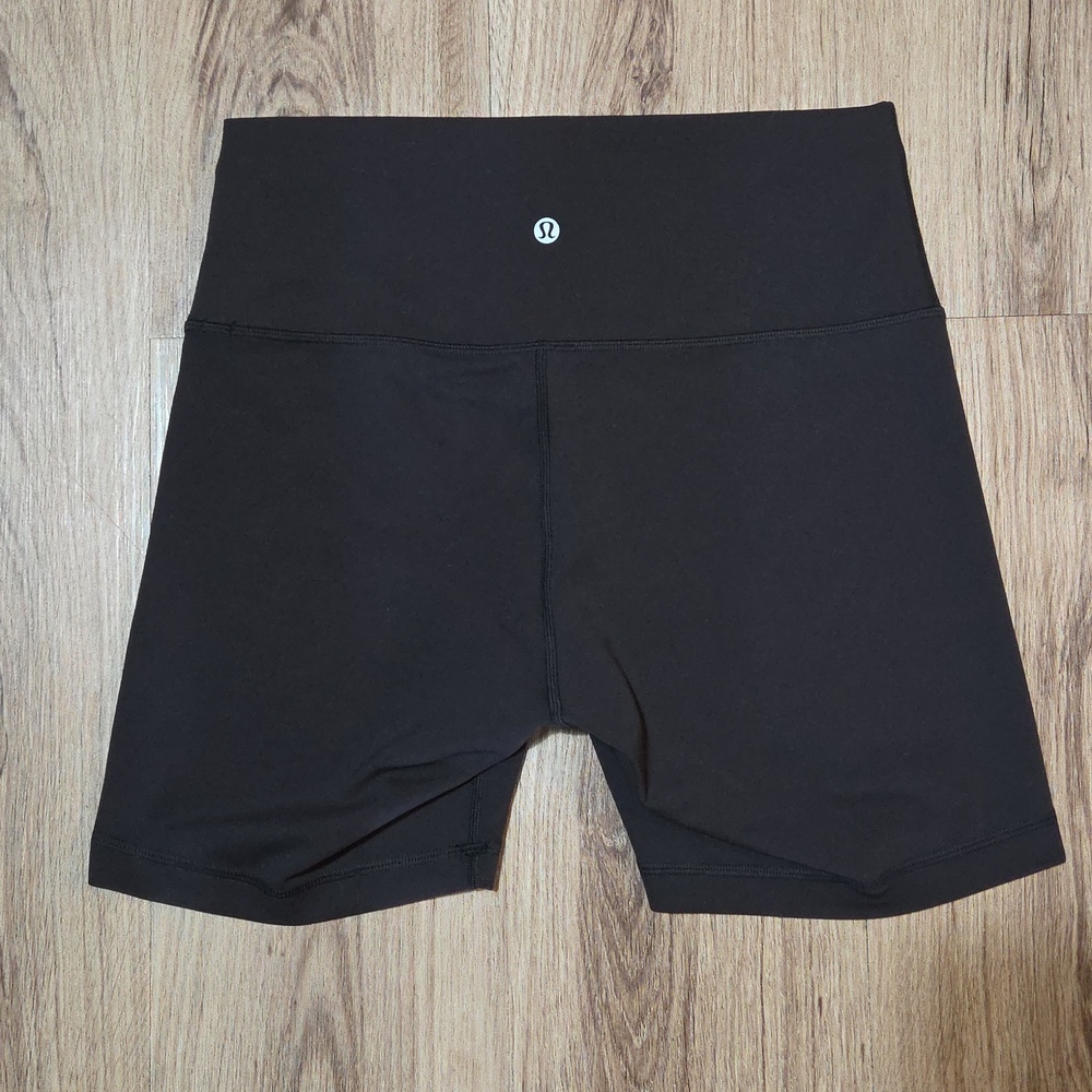 Lululemon athletica High-Rise Black Women’s Workout Shorts size 10